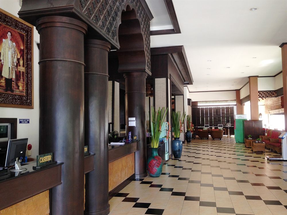 Phuphaya Resort Патая Екстериор снимка