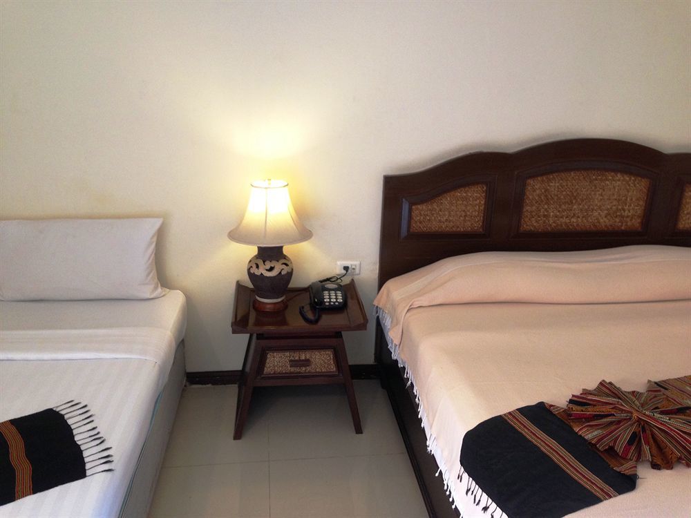 Phuphaya Resort Патая Екстериор снимка