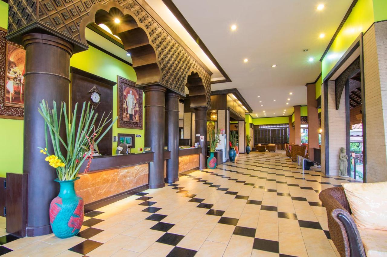Phuphaya Resort Патая Екстериор снимка