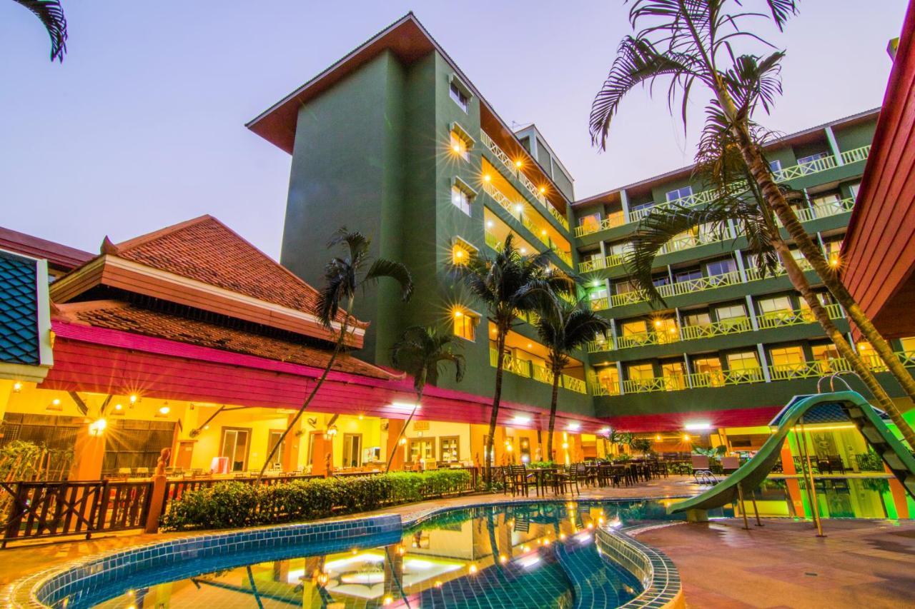 Phuphaya Resort Патая Екстериор снимка