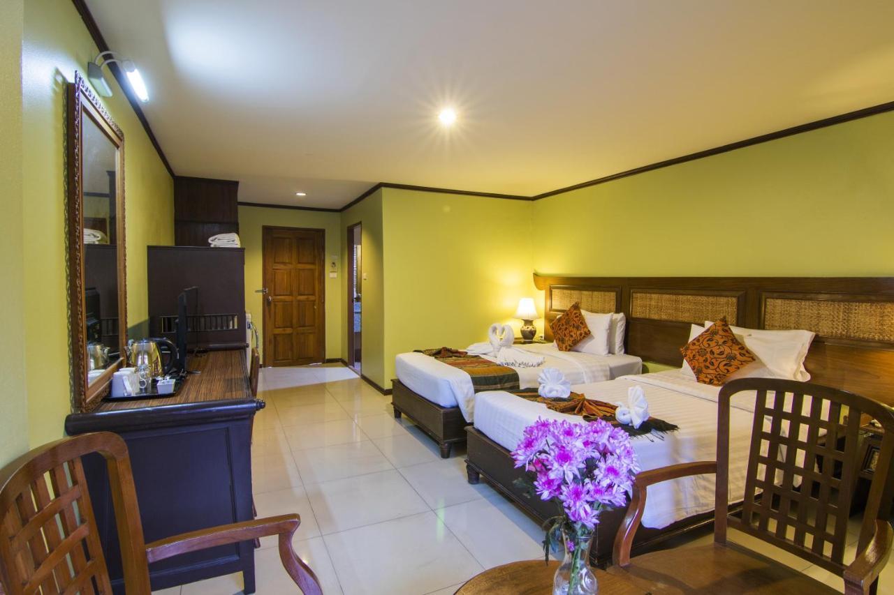 Phuphaya Resort Патая Екстериор снимка